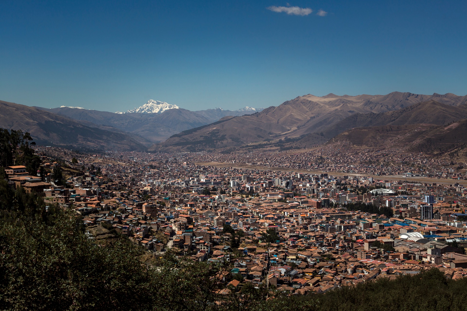 Vista panorámica de Cusco y los Andes